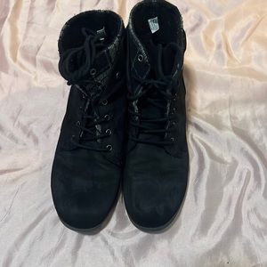 Rock & Candy black flannel lace up boots